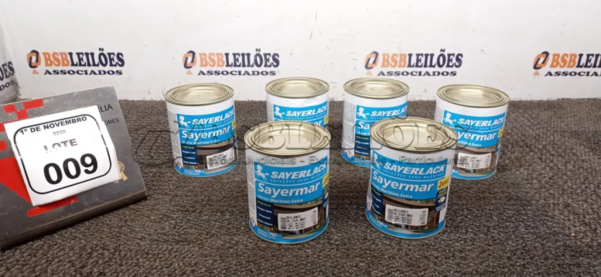 LOTE 009 - 06 LATAS DE VERNIZ MARÍTIMO EXTRA BRILHANTE DE 750ML MARCA SAYERLACK. (NO ESTADO) ATENÇÃO! FAZER A VISITAÇÃO ANTES DE ARREMATAR, NÃO SABEMOS SE FUNCIONA, LEILÃO NÃO TEM GARANTIA E NEM DEVOLUÇÃO, SUJEITO A POSSÍVEIS AVARIAS VISÍVEIS/OCULTAS E/OU AUSÊNCIA DE COMPONENTES.
