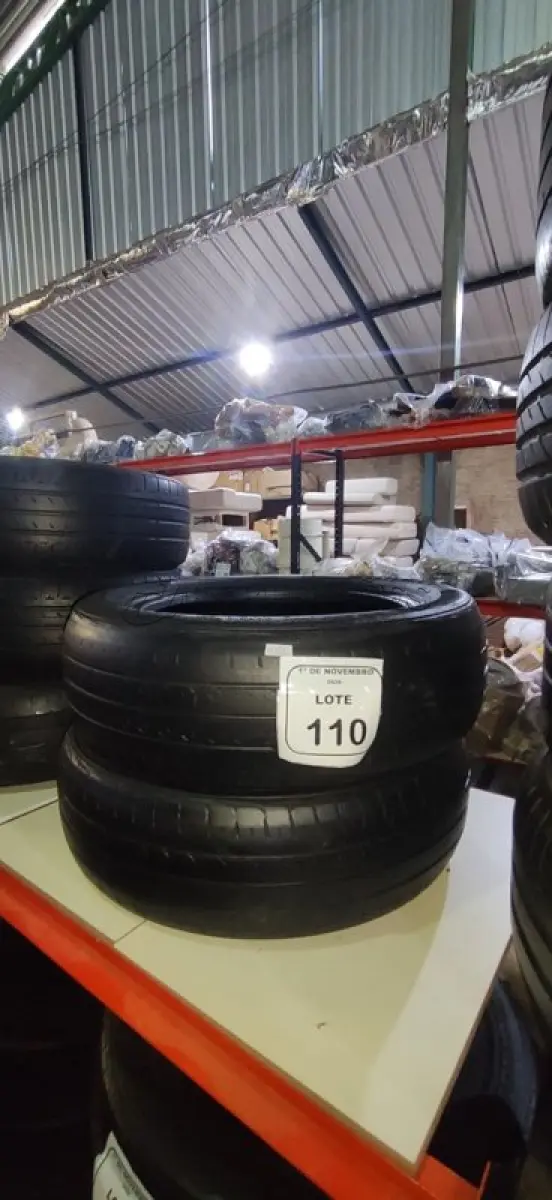 LOTE 110 - 02 PNEUS TAMANHO 175/65 R15. (NO ESTADO) ATENÇÃO! FAZER A VISITAÇÃO ANTES DE ARREMATAR, NÃO SABEMOS SE FUNCIONA, LEILÃO NÃO TEM GARANTIA E NEM DEVOLUÇÃO, SUJEITO A POSSÍVEIS AVARIAS VISÍVEIS/OCULTAS E/OU AUSÊNCIA DE COMPONENTES.