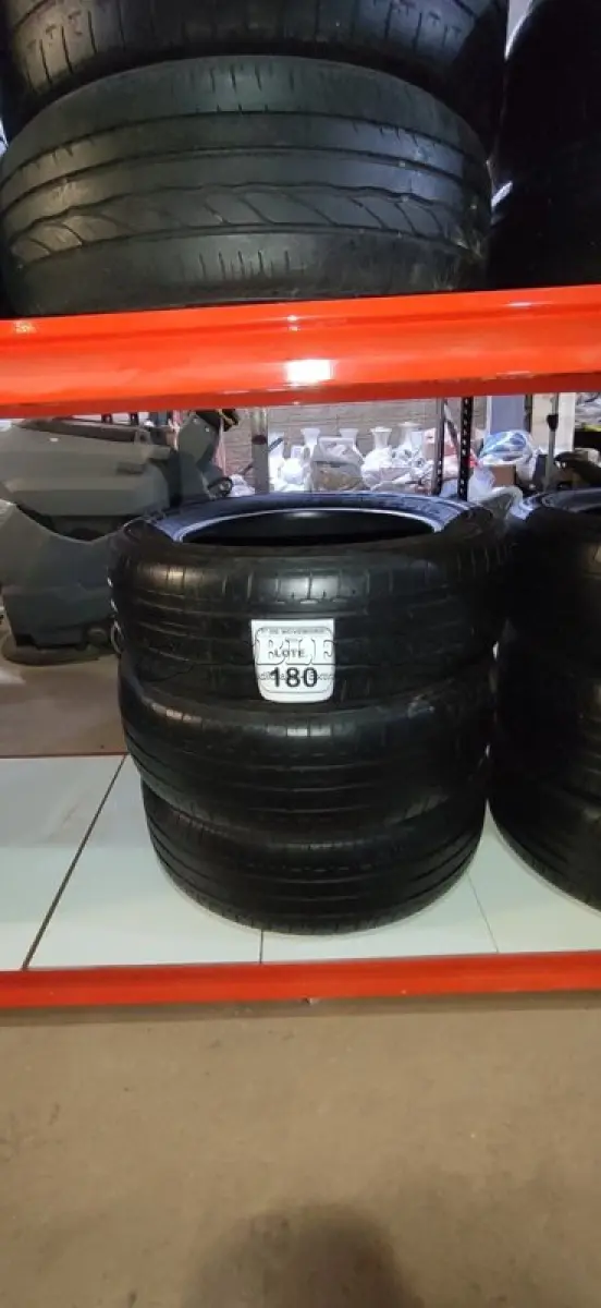 LOTE 180 - 03 PNEUS TAMANHO 205/60 R16. (NO ESTADO) ATENÇÃO! FAZER A VISITAÇÃO ANTES DE ARREMATAR, NÃO SABEMOS SE FUNCIONA, LEILÃO NÃO TEM GARANTIA E NEM DEVOLUÇÃO, SUJEITO A POSSÍVEIS AVARIAS VISÍVEIS/OCULTAS E/OU AUSÊNCIA DE COMPONENTES.