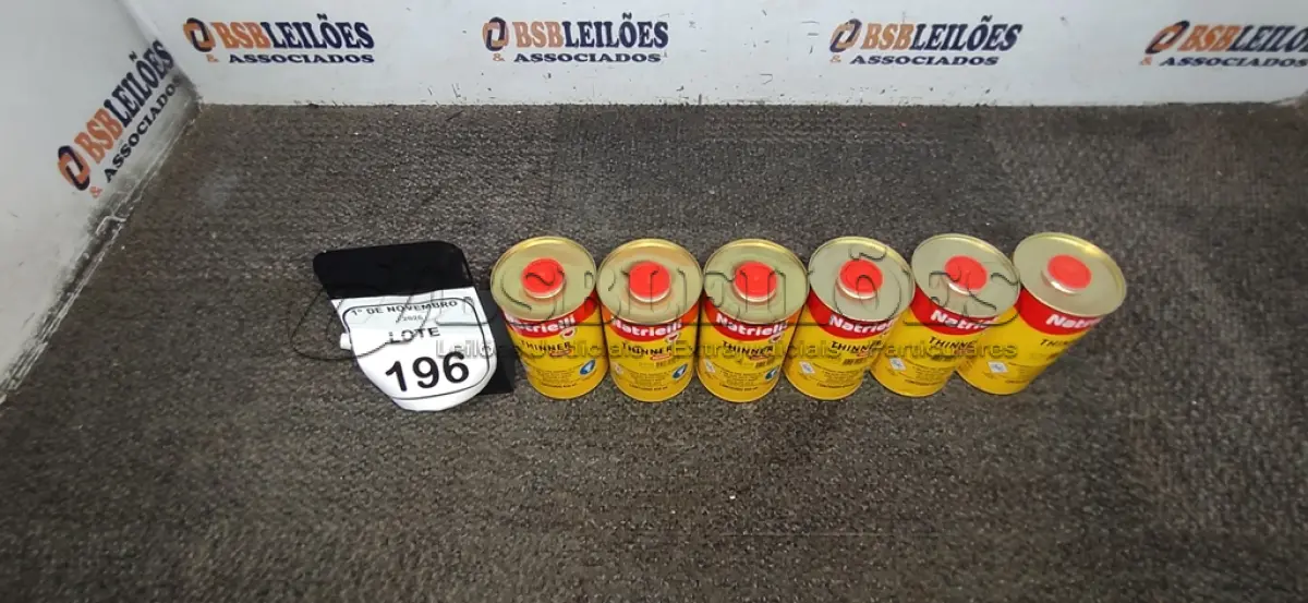 LOTE 196 - 06 LATAS DE THINNER PREMIUM DE 450ML CADA MARCA NATRIELLI. (NO ESTADO) ATENÇÃO! FAZER A VISITAÇÃO ANTES DE ARREMATAR, NÃO SABEMOS SE FUNCIONA, LEILÃO NÃO TEM GARANTIA E NEM DEVOLUÇÃO, SUJEITO A POSSÍVEIS AVARIAS VISÍVEIS/OCULTAS E/OU AUSÊNCIA DE COMPONENTES.