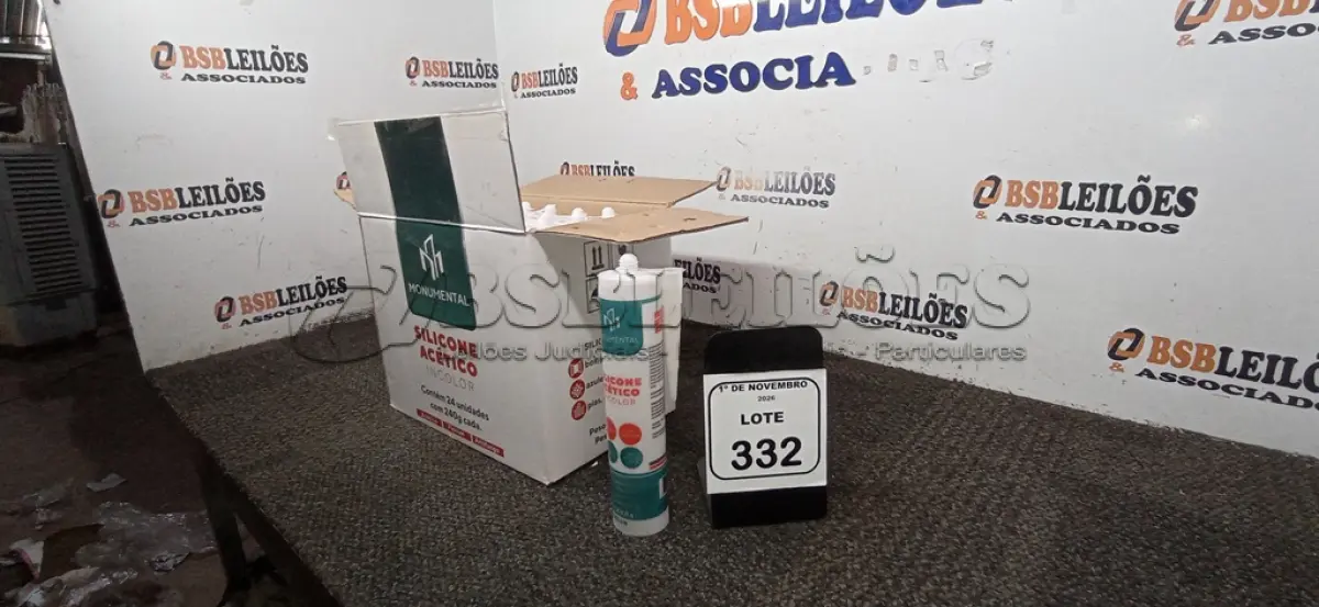 LOTE 332 - 24 UNIDADES DE SILICONE ACÉTICO INCOLOR DE 240G CADA MARCA MONUMENTAL. (NO ESTADO) ATENÇÃO! FAZER A VISITAÇÃO ANTES DE ARREMATAR, NÃO SABEMOS SE FUNCIONA, LEILÃO NÃO TEM GARANTIA E NEM DEVOLUÇÃO, SUJEITO A POSSÍVEIS AVARIAS VISÍVEIS/OCULTAS E/OU AUSÊNCIA DE COMPONENTES.