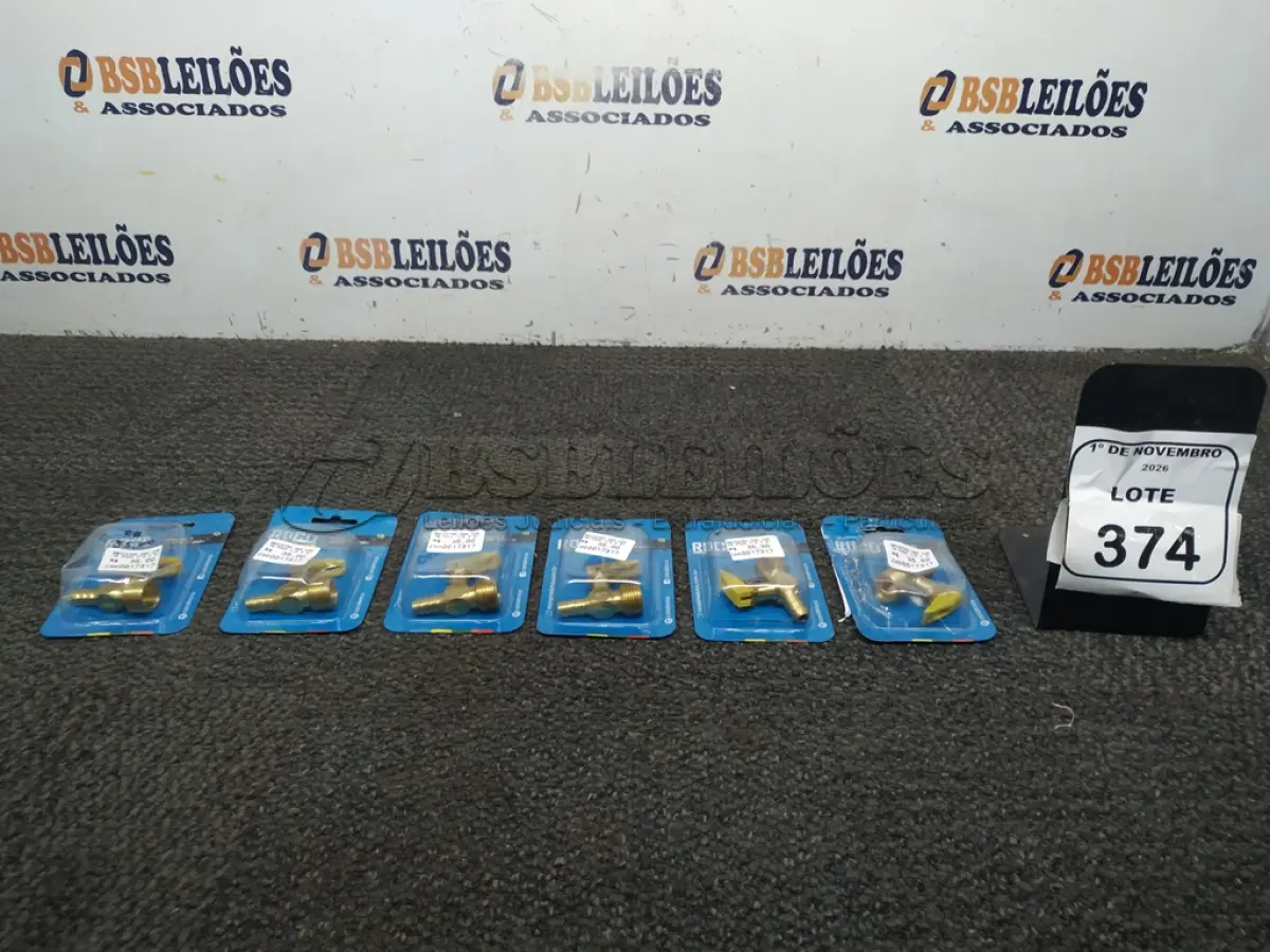 LOTE 374 - 06 REGISTROS DE GÁS CORTA FOGO ½. (NO ESTADO) ATENÇÃO! FAZER A VISITAÇÃO ANTES DE ARREMATAR, NÃO SABEMOS SE FUNCIONA, LEILÃO NÃO TEM GARANTIA E NEM DEVOLUÇÃO, SUJEITO A POSSÍVEIS AVARIAS VISÍVEIS/OCULTAS E/OU AUSÊNCIA DE COMPONENTES.