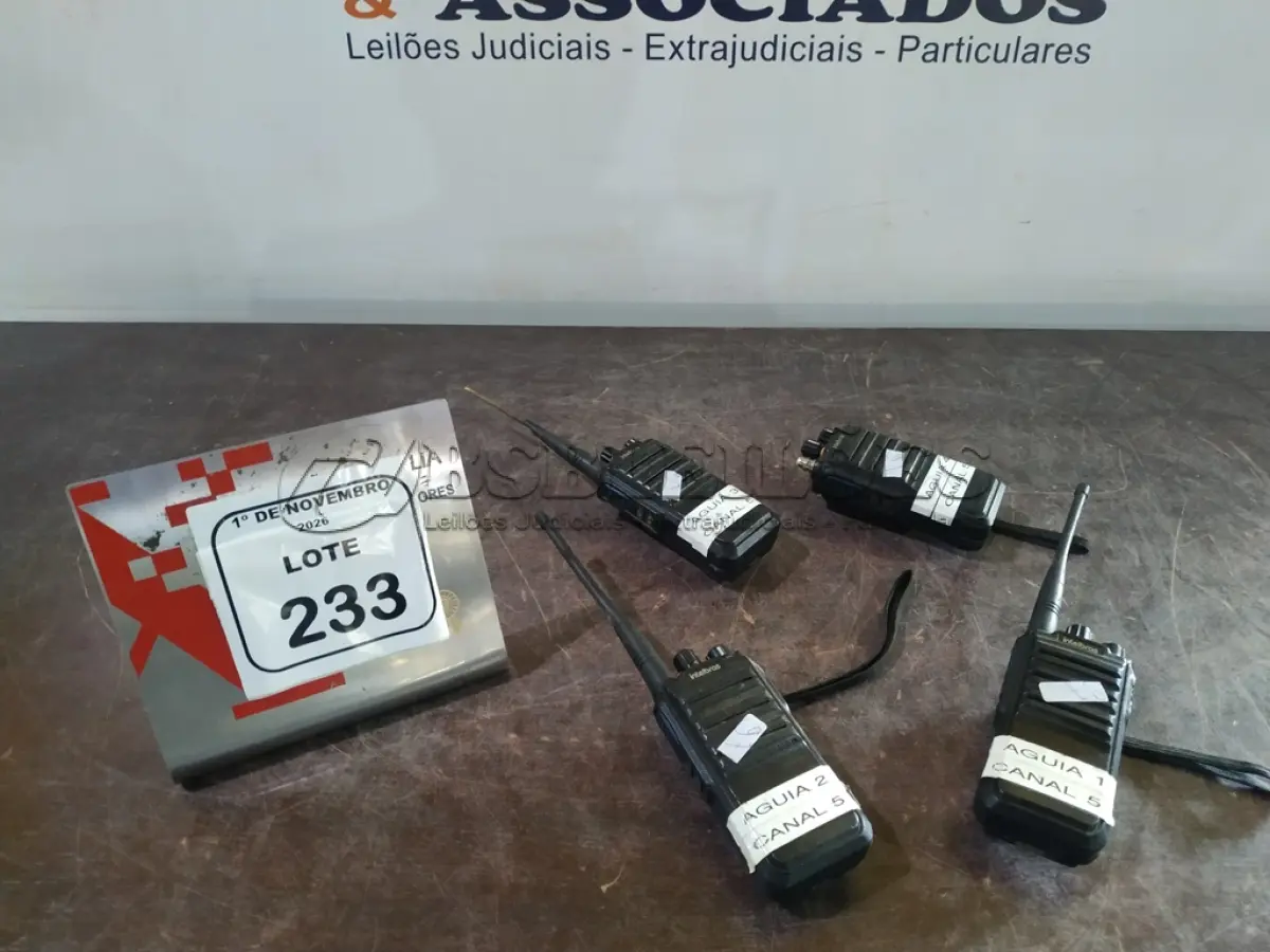 LOTE 233 - 04 RÁDIOS COMUNICADORES SEM CARREGADOR MARCA INTELBRAS. (NO ESTADO) ATENÇÃO! FAZER A VISITAÇÃO ANTES DE ARREMATAR, NÃO SABEMOS SE FUNCIONA, LEILÃO NÃO TEM GARANTIA E NEM DEVOLUÇÃO, SUJEITO A POSSÍVEIS AVARIAS VISÍVEIS/OCULTAS E/OU AUSÊNCIA DE COMPONENTES.