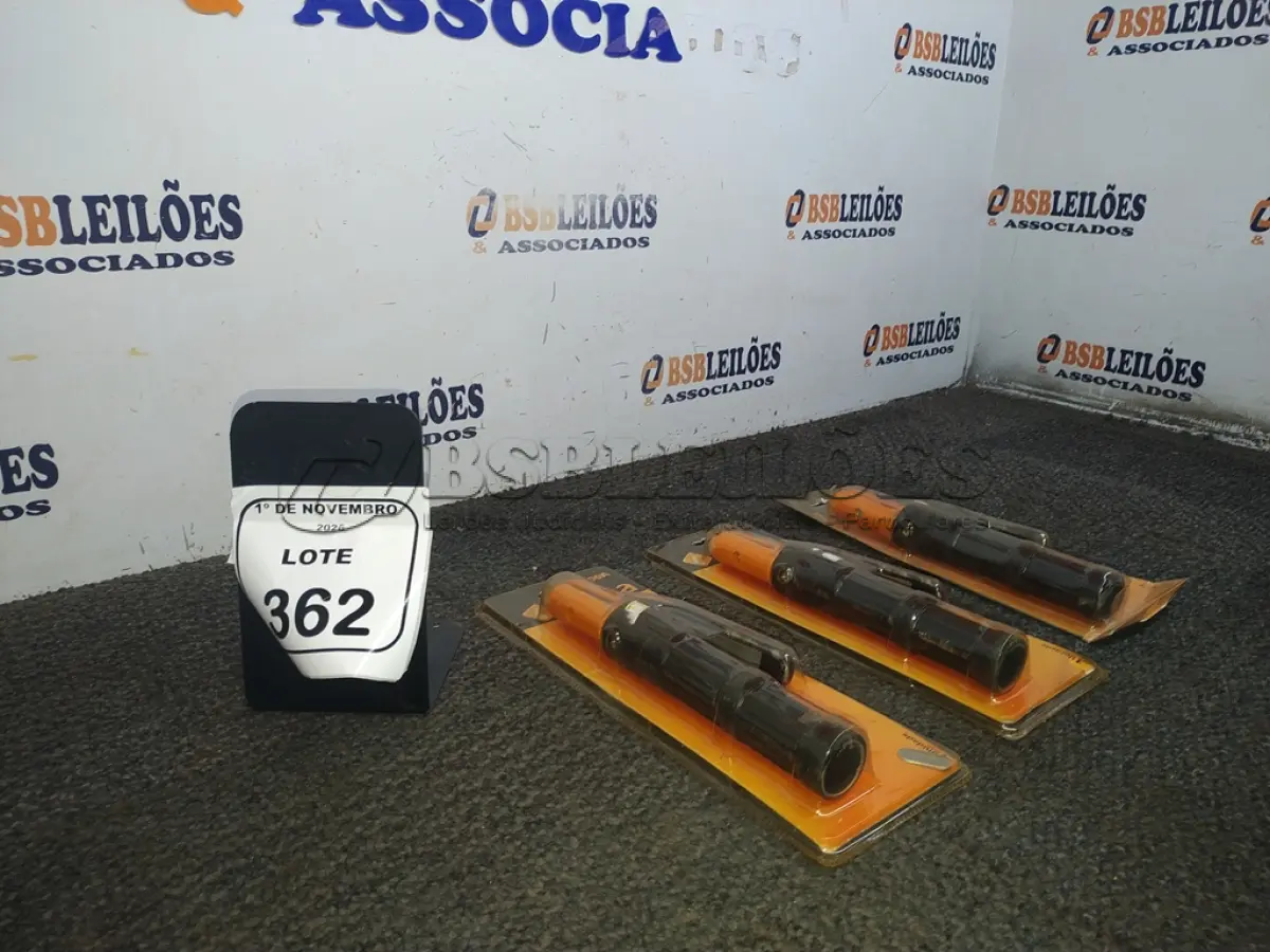 LOTE 362 - 03 PORTAS ELETRODOS. (NO ESTADO) ATENÇÃO! FAZER A VISITAÇÃO ANTES DE ARREMATAR, NÃO SABEMOS SE FUNCIONA, LEILÃO NÃO TEM GARANTIA E NEM DEVOLUÇÃO, SUJEITO A POSSÍVEIS AVARIAS VISÍVEIS/OCULTAS E/OU AUSÊNCIA DE COMPONENTES.