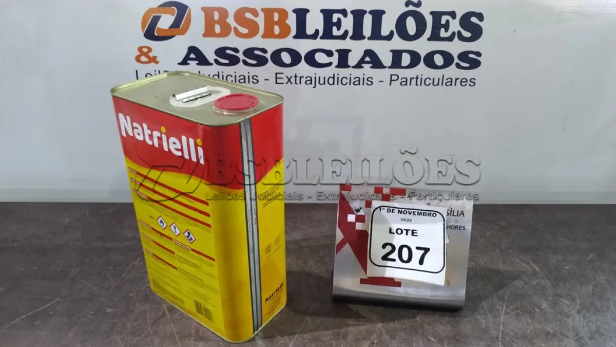 LOTE 207 - 01 LATA DE SOLVENTE NATRI-RAZ DE 5L MARCA NATRIELLI. (NO ESTADO) ATENÇÃO! FAZER A VISITAÇÃO ANTES DE ARREMATAR, NÃO SABEMOS SE FUNCIONA, LEILÃO NÃO TEM GARANTIA E NEM DEVOLUÇÃO, SUJEITO A POSSÍVEIS AVARIAS VISÍVEIS/OCULTAS E/OU AUSÊNCIA DE COMPONENTES.