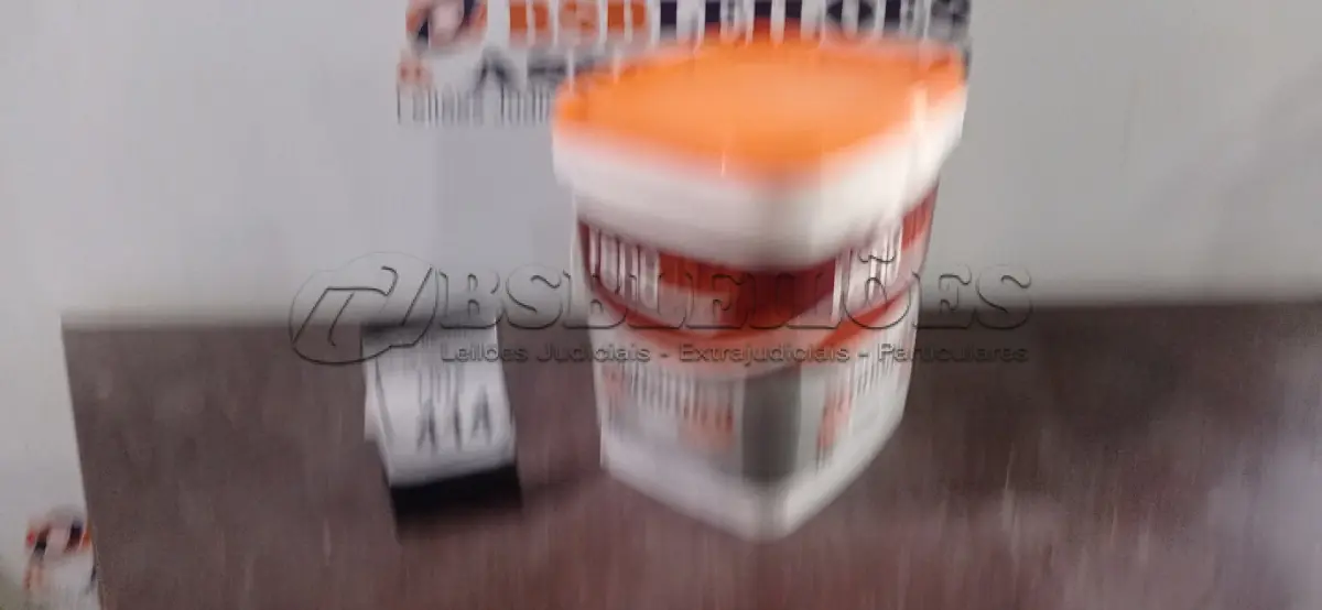 LOTE 414 - 01 BALDE DE SELADOR ACRÍLICO DE 16L MARCA RENOCRIL. (NO ESTADO) ATENÇÃO! FAZER A VISITAÇÃO ANTES DE ARREMATAR, NÃO SABEMOS SE FUNCIONA, LEILÃO NÃO TEM GARANTIA E NEM DEVOLUÇÃO, SUJEITO A POSSÍVEIS AVARIAS VISÍVEIS/OCULTAS E/OU AUSÊNCIA DE COMPONENTES.