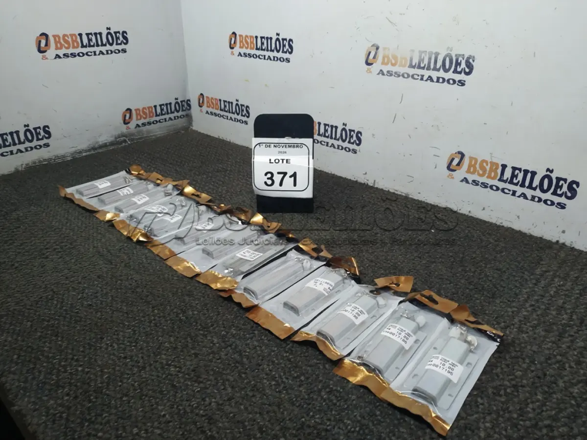 LOTE 371 - 13 FECHOS TOQUE MAGNÉTICO PUSH OPEN. (NO ESTADO) ATENÇÃO! FAZER A VISITAÇÃO ANTES DE ARREMATAR, NÃO SABEMOS SE FUNCIONA, LEILÃO NÃO TEM GARANTIA E NEM DEVOLUÇÃO, SUJEITO A POSSÍVEIS AVARIAS VISÍVEIS/OCULTAS E/OU AUSÊNCIA DE COMPONENTES.