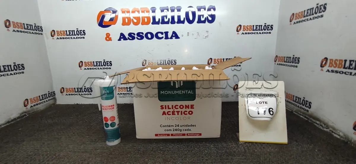 LOTE 176 - 24 UNIDADES DE SILICONE ACÉTICO INCOLOR DE 240G CADA MARCA MONUMENTAL. (NO ESTADO) ATENÇÃO! FAZER A VISITAÇÃO ANTES DE ARREMATAR, NÃO SABEMOS SE FUNCIONA, LEILÃO NÃO TEM GARANTIA E NEM DEVOLUÇÃO, SUJEITO A POSSÍVEIS AVARIAS VISÍVEIS/OCULTAS E/OU AUSÊNCIA DE COMPONENTES.