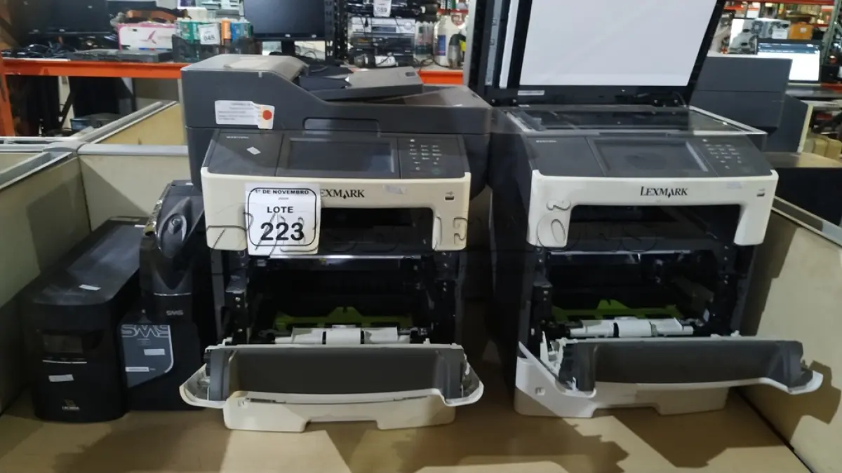 LOTE 223 - 02 IMPRESSORAS MARCA LEXMARK E 03 NOBREAKS DE MARCAS E MODELOS DIVERSOS. (NO ESTADO) ATENÇÃO! FAZER A VISITAÇÃO ANTES DE ARREMATAR, NÃO SABEMOS SE FUNCIONA, LEILÃO NÃO TEM GARANTIA E NEM DEVOLUÇÃO, SUJEITO A POSSÍVEIS AVARIAS VISÍVEIS/OCULTAS E/OU AUSÊNCIA DE COMPONENTES.