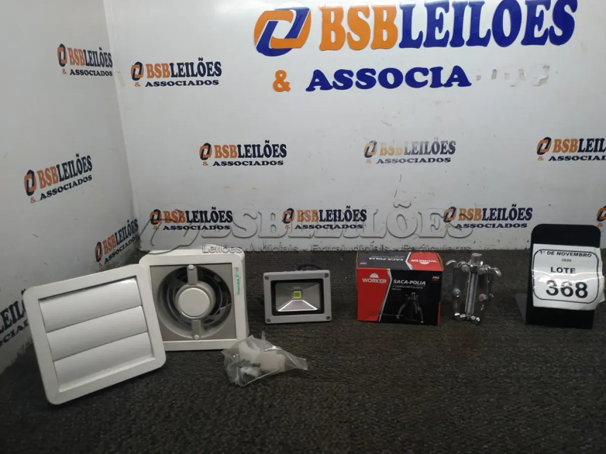 LOTE 368 - 01 RENOVADOR DE AR/EXAUSTOR PEQUENO MARCA VENTOKIT, 01 REFLETOR LED PEQUENO E 01 SACA POLIA MARCA WORKER. (NO ESTADO) ATENÇÃO! FAZER A VISITAÇÃO ANTES DE ARREMATAR, NÃO SABEMOS SE FUNCIONA, LEILÃO NÃO TEM GARANTIA E NEM DEVOLUÇÃO, SUJEITO A POSSÍVEIS AVARIAS VISÍVEIS/OCULTAS E/OU AUSÊNCIA DE COMPONENTES.