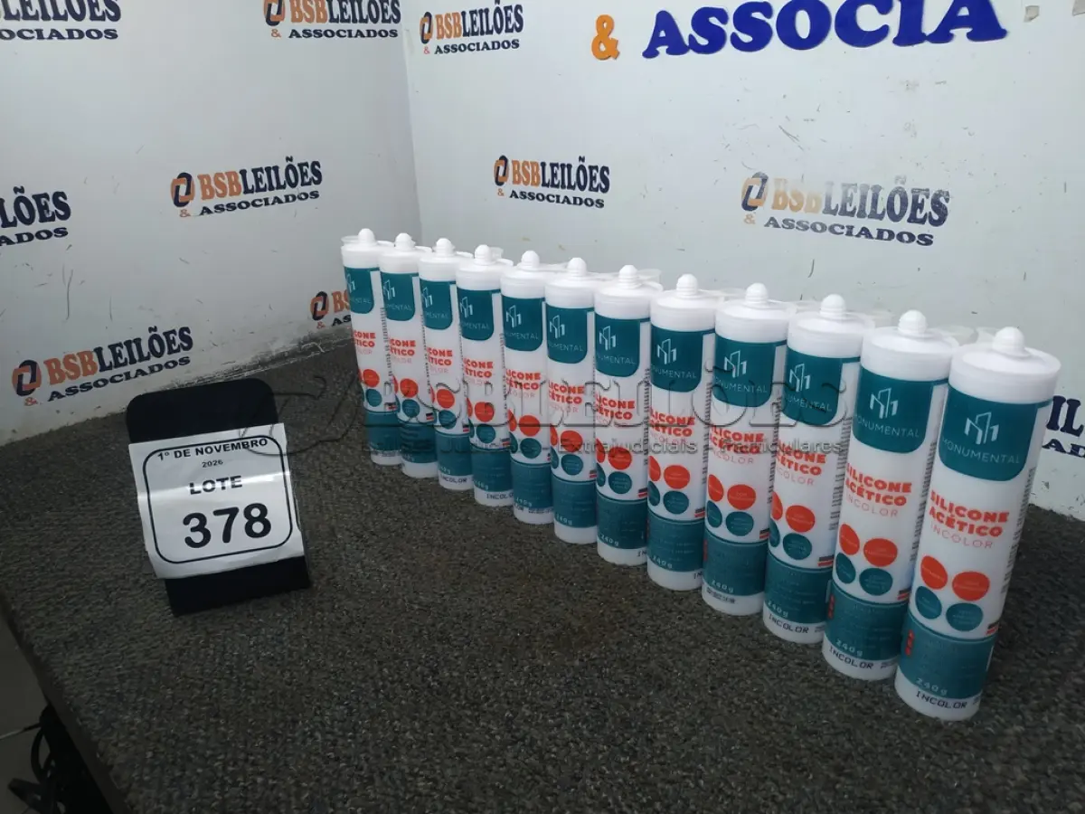LOTE 378 - 12 UNIDADES DE SILICONE ACÉTICO INCOLOR DE 240G CADA MARCA MONUMENTAL. (NO ESTADO) ATENÇÃO! FAZER A VISITAÇÃO ANTES DE ARREMATAR, NÃO SABEMOS SE FUNCIONA, LEILÃO NÃO TEM GARANTIA E NEM DEVOLUÇÃO, SUJEITO A POSSÍVEIS AVARIAS VISÍVEIS/OCULTAS E/OU AUSÊNCIA DE COMPONENTES.