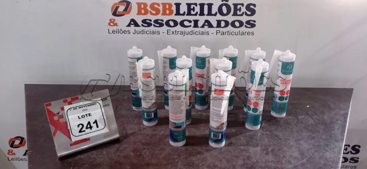 LOTE 241 - 12 UNIDADES DE SILICONE ACÉTICO INCOLOR DE 240G CADA MARCA MONUMENTAL. (NO ESTADO) ATENÇÃO! FAZER A VISITAÇÃO ANTES DE ARREMATAR, NÃO SABEMOS SE FUNCIONA, LEILÃO NÃO TEM GARANTIA E NEM DEVOLUÇÃO, SUJEITO A POSSÍVEIS AVARIAS VISÍVEIS/OCULTAS E/OU AUSÊNCIA DE COMPONENTES.