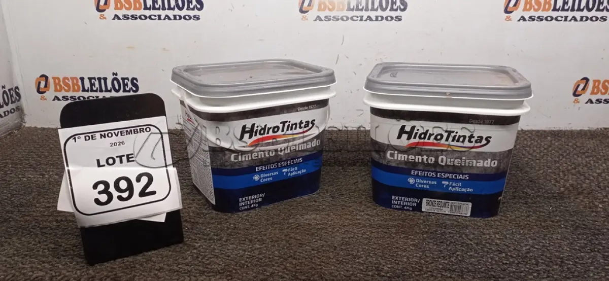 LOTE 392 - 02 BALDES DE CIMENTO QUEIMADO NA COR BRONZE REQUINTE DE 4KG CADA MARCA HIDRO TINTAS. (NO ESTADO) ATENÇÃO! FAZER A VISITAÇÃO ANTES DE ARREMATAR, NÃO SABEMOS SE FUNCIONA, LEILÃO NÃO TEM GARANTIA E NEM DEVOLUÇÃO, SUJEITO A POSSÍVEIS AVARIAS VISÍVEIS/OCULTAS E/OU AUSÊNCIA DE COMPONENTES.