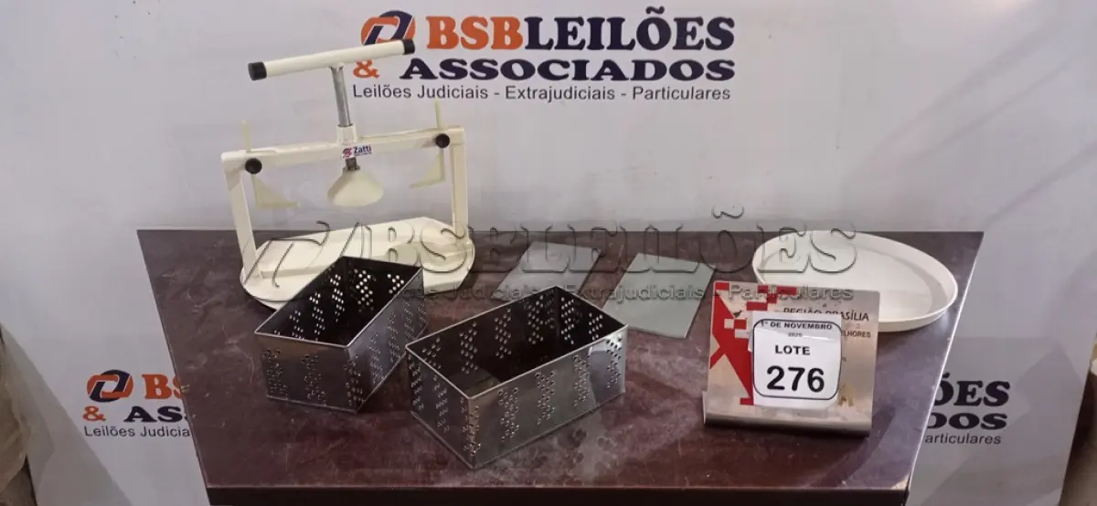LOTE 276 - 01 PRENSA DE QUEIJO. (NO ESTADO) ATENÇÃO! FAZER A VISITAÇÃO ANTES DE ARREMATAR, NÃO SABEMOS SE FUNCIONA, LEILÃO NÃO TEM GARANTIA E NEM DEVOLUÇÃO, SUJEITO A POSSÍVEIS AVARIAS VISÍVEIS/OCULTAS E/OU AUSÊNCIA DE COMPONENTES.
