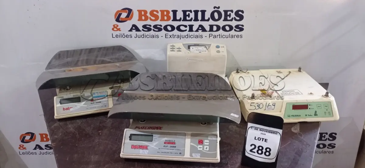 LOTE 288 - 03 BALANÇAS PEDIÁTRICAS. (NO ESTADO) ATENÇÃO! FAZER A VISITAÇÃO ANTES DE ARREMATAR, NÃO SABEMOS SE FUNCIONA, LEILÃO NÃO TEM GARANTIA E NEM DEVOLUÇÃO, SUJEITO A POSSÍVEIS AVARIAS VISÍVEIS/OCULTAS E/OU AUSÊNCIA DE COMPONENTES.