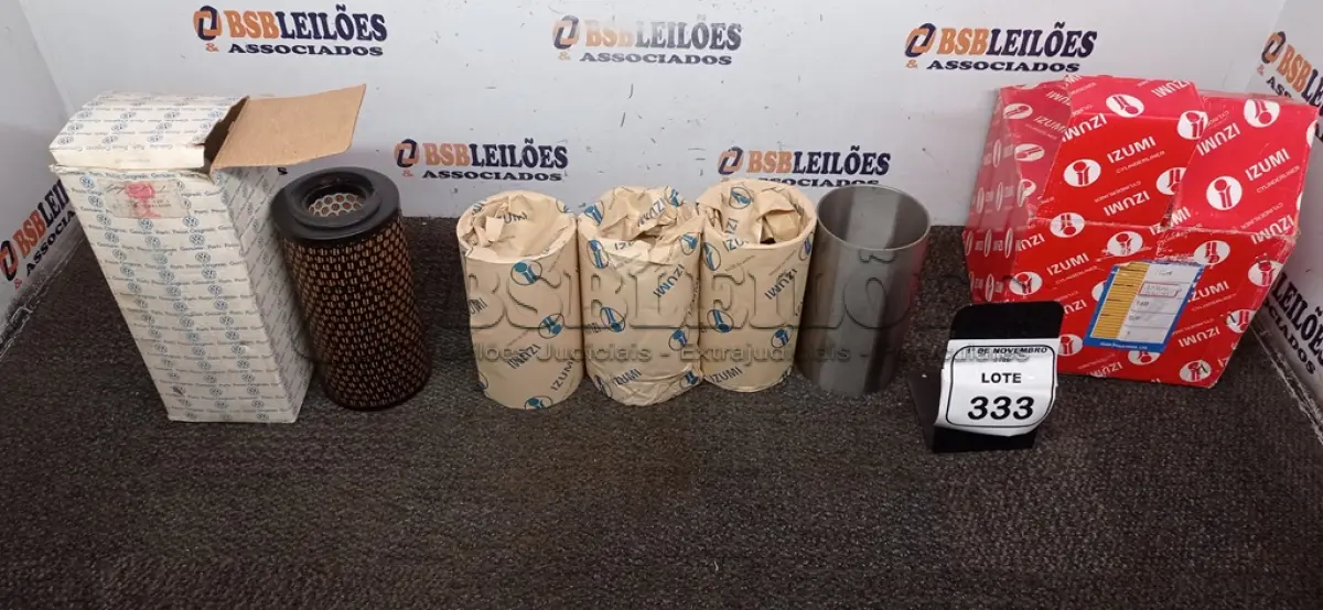 LOTE 333 - 04 CAMISAS DE CILINDRO DE MOTOR MARCA IZUMI E 01 FILTRO DE AR AUTOMOTIVO MARCA VOLKSWAGEN. (NO ESTADO) ATENÇÃO! FAZER A VISITAÇÃO ANTES DE ARREMATAR, NÃO SABEMOS SE FUNCIONA, LEILÃO NÃO TEM GARANTIA E NEM DEVOLUÇÃO, SUJEITO A POSSÍVEIS AVARIAS VISÍVEIS/OCULTAS E/OU AUSÊNCIA DE COMPONENTES.