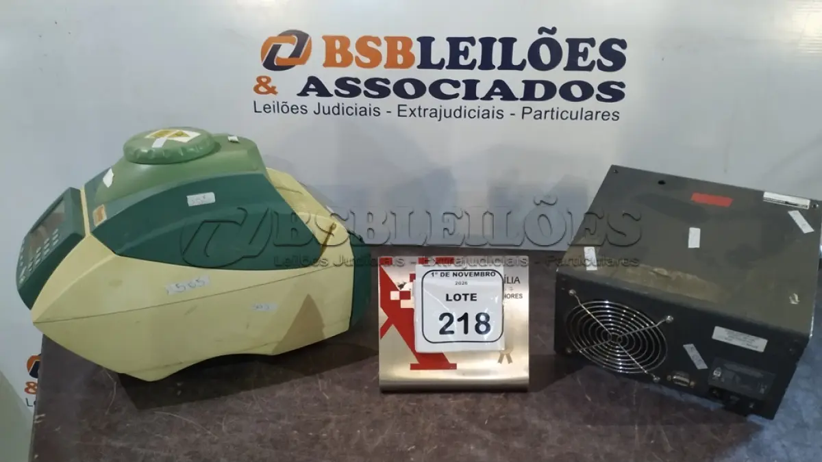 LOTE 218 - 01 CALIBRADOR INFRAVERMELHO PORTÁTIL E 01 TERMOCILADOR. (NO ESTADO) ATENÇÃO! FAZER A VISITAÇÃO ANTES DE ARREMATAR, NÃO SABEMOS SE FUNCIONA, LEILÃO NÃO TEM GARANTIA E NEM DEVOLUÇÃO, SUJEITO A POSSÍVEIS AVARIAS VISÍVEIS/OCULTAS E/OU AUSÊNCIA DE COMPONENTES.