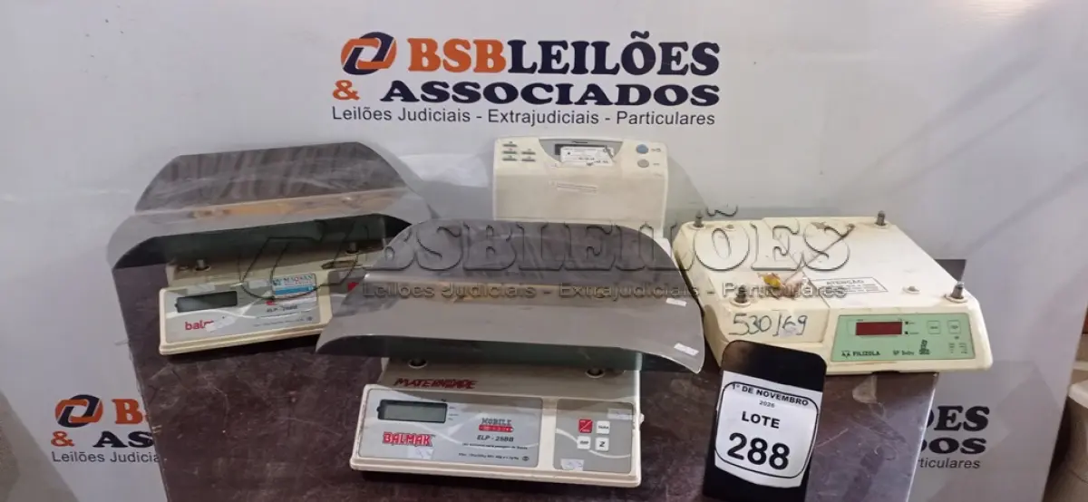 LOTE 288 - 03 BALANÇAS PEDIÁTRICAS. (NO ESTADO) ATENÇÃO! FAZER A VISITAÇÃO ANTES DE ARREMATAR, NÃO SABEMOS SE FUNCIONA, LEILÃO NÃO TEM GARANTIA E NEM DEVOLUÇÃO, SUJEITO A POSSÍVEIS AVARIAS VISÍVEIS/OCULTAS E/OU AUSÊNCIA DE COMPONENTES.