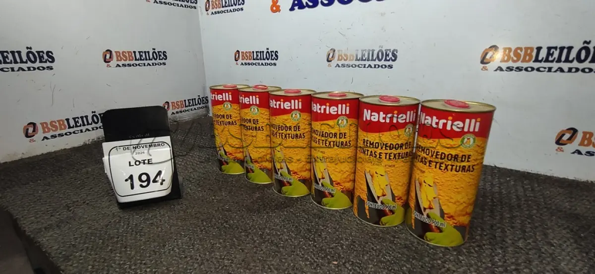 LOTE 194 - 06 REMOVEDORES DE TINTAS E TEXTURAS DE 900ML MARCA NATRIELLI. (NO ESTADO) ATENÇÃO! FAZER A VISITAÇÃO ANTES DE ARREMATAR, NÃO SABEMOS SE FUNCIONA, LEILÃO NÃO TEM GARANTIA E NEM DEVOLUÇÃO, SUJEITO A POSSÍVEIS AVARIAS VISÍVEIS/OCULTAS E/OU AUSÊNCIA DE COMPONENTES.