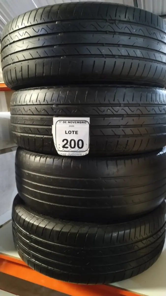 LOTE 200 - 04 PNEUS TAMANHO 195/55 R16. (NO ESTADO) ATENÇÃO! FAZER A VISITAÇÃO ANTES DE ARREMATAR, NÃO SABEMOS SE FUNCIONA, LEILÃO NÃO TEM GARANTIA E NEM DEVOLUÇÃO, SUJEITO A POSSÍVEIS AVARIAS VISÍVEIS/OCULTAS E/OU AUSÊNCIA DE COMPONENTES.