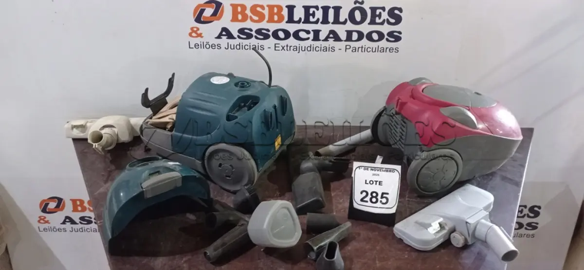 LOTE 285 - 02 ASPIRADORES DE PÓ MARCA ELECTROLUX INCOMPLETOS. (NO ESTADO) ATENÇÃO! FAZER A VISITAÇÃO ANTES DE ARREMATAR, NÃO SABEMOS SE FUNCIONA, LEILÃO NÃO TEM GARANTIA E NEM DEVOLUÇÃO, SUJEITO A POSSÍVEIS AVARIAS VISÍVEIS/OCULTAS E/OU AUSÊNCIA DE COMPONENTES.