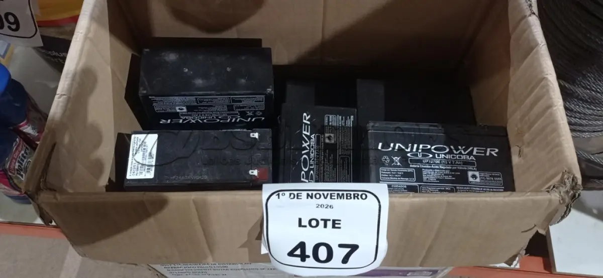 LOTE 407 - 01 LOTE COM VÁRIAS BATERIAS DE NOBREAK. (NO ESTADO) ATENÇÃO! FAZER A VISITAÇÃO ANTES DE ARREMATAR, NÃO SABEMOS SE FUNCIONA, LEILÃO NÃO TEM GARANTIA E NEM DEVOLUÇÃO, SUJEITO A POSSÍVEIS AVARIAS VISÍVEIS/OCULTAS E/OU AUSÊNCIA DE COMPONENTES.