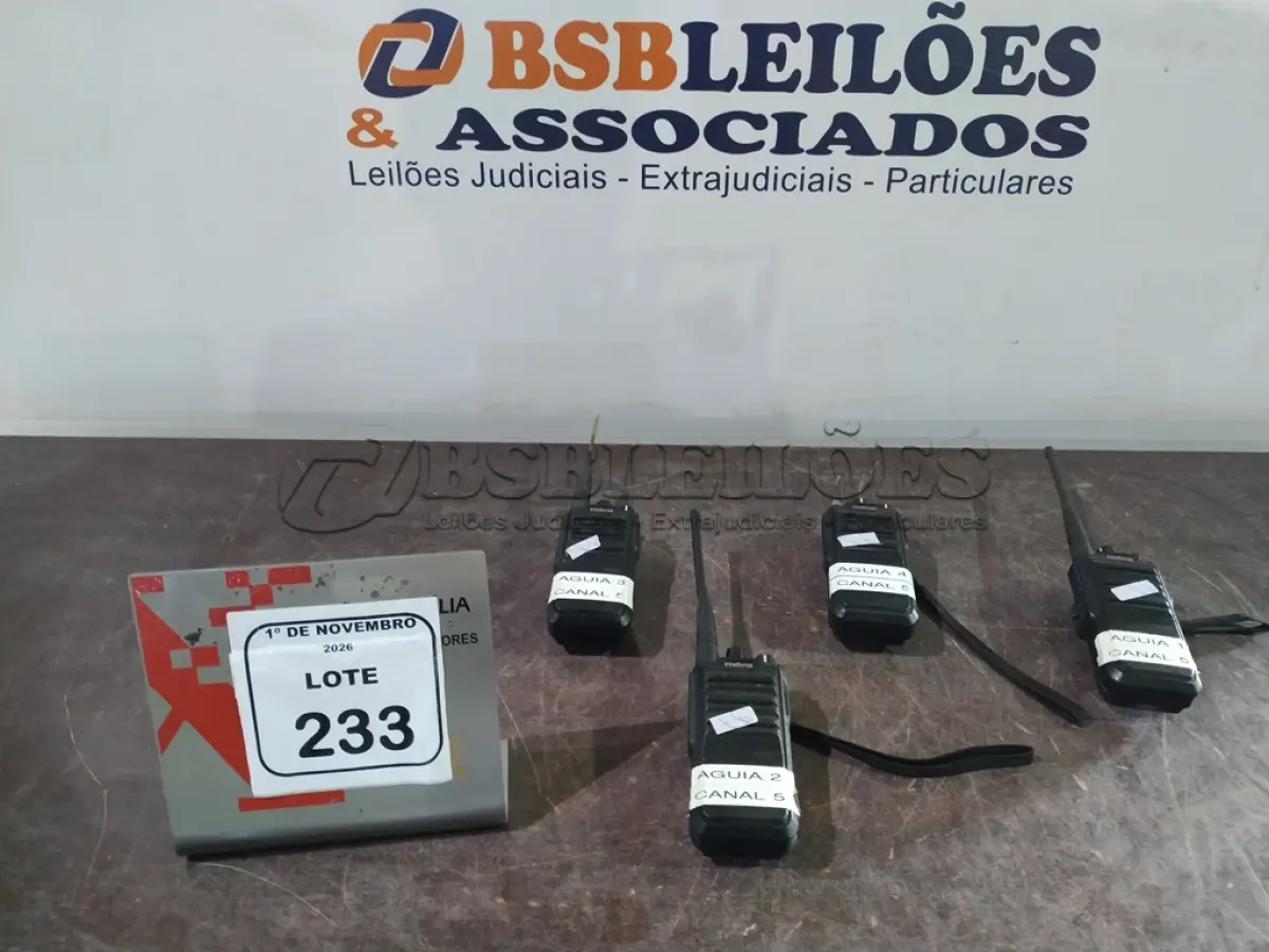 LOTE 233 - 04 RÁDIOS COMUNICADORES SEM CARREGADOR MARCA INTELBRAS. (NO ESTADO) ATENÇÃO! FAZER A VISITAÇÃO ANTES DE ARREMATAR, NÃO SABEMOS SE FUNCIONA, LEILÃO NÃO TEM GARANTIA E NEM DEVOLUÇÃO, SUJEITO A POSSÍVEIS AVARIAS VISÍVEIS/OCULTAS E/OU AUSÊNCIA DE COMPONENTES.