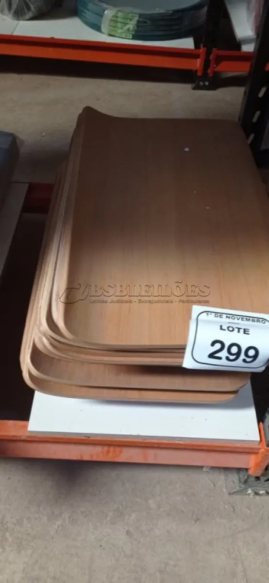 LOTE 299 - 20 PLACAS DE MADEIRA DE 55X32CM. (NO ESTADO) ATENÇÃO! FAZER A VISITAÇÃO ANTES DE ARREMATAR, NÃO SABEMOS SE FUNCIONA, LEILÃO NÃO TEM GARANTIA E NEM DEVOLUÇÃO, SUJEITO A POSSÍVEIS AVARIAS VISÍVEIS/OCULTAS E/OU AUSÊNCIA DE COMPONENTES.
