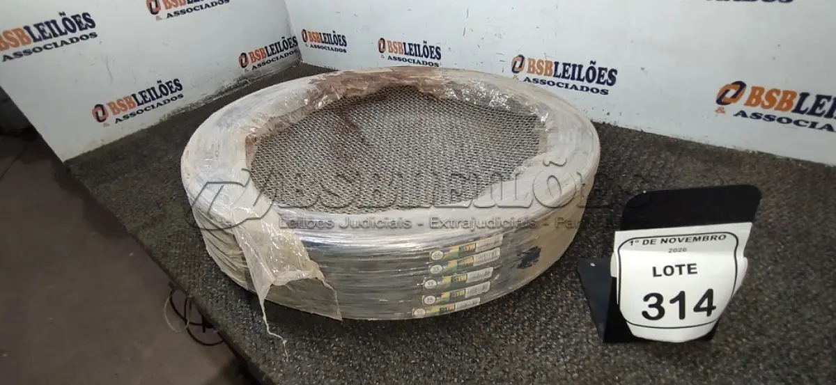 LOTE 314 - 05 PENEIRAS DE PEDREIRO. (NO ESTADO) ATENÇÃO! FAZER A VISITAÇÃO ANTES DE ARREMATAR, NÃO SABEMOS SE FUNCIONA, LEILÃO NÃO TEM GARANTIA E NEM DEVOLUÇÃO, SUJEITO A POSSÍVEIS AVARIAS VISÍVEIS/OCULTAS E/OU AUSÊNCIA DE COMPONENTES.