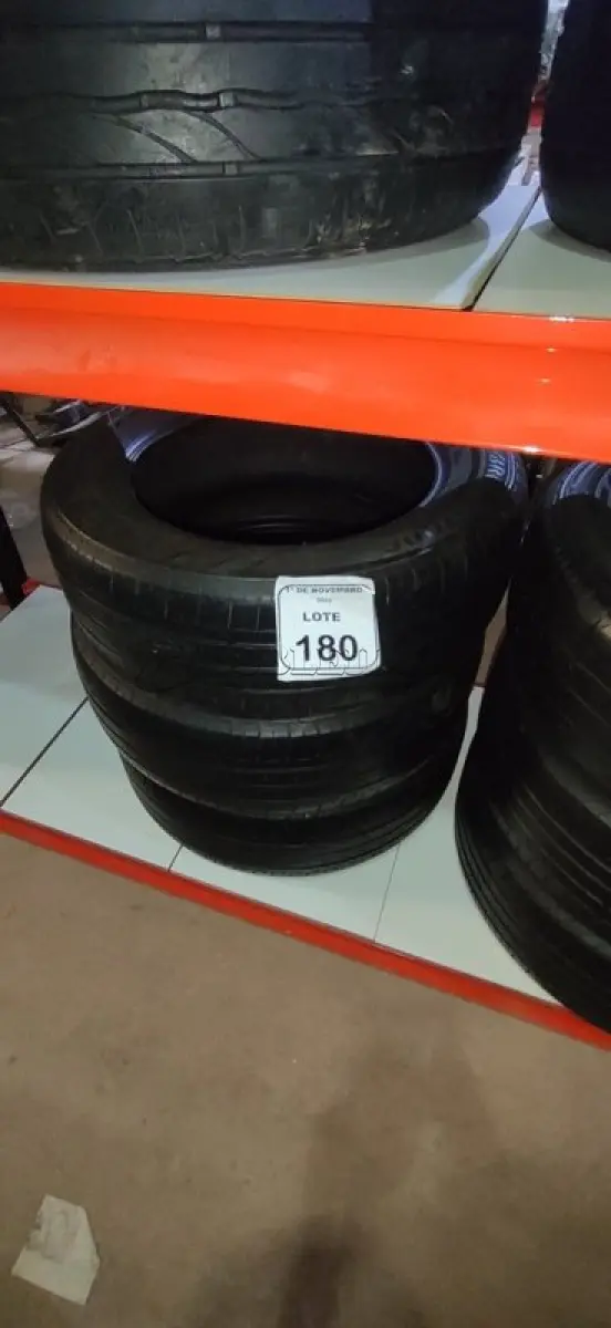 LOTE 180 - 03 PNEUS TAMANHO 205/60 R16. (NO ESTADO) ATENÇÃO! FAZER A VISITAÇÃO ANTES DE ARREMATAR, NÃO SABEMOS SE FUNCIONA, LEILÃO NÃO TEM GARANTIA E NEM DEVOLUÇÃO, SUJEITO A POSSÍVEIS AVARIAS VISÍVEIS/OCULTAS E/OU AUSÊNCIA DE COMPONENTES.