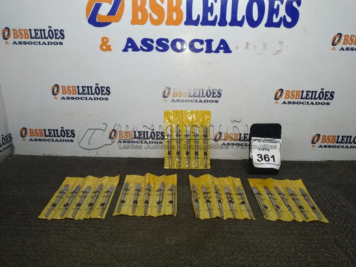 LOTE 361 - 05 JOGOS DE BROCA CHATA PARA MADEIRA COM 05 UNIDADES CADA DE MEDIDAS DIVERSAS MARCA BRASFORT. (NO ESTADO) ATENÇÃO! FAZER A VISITAÇÃO ANTES DE ARREMATAR, NÃO SABEMOS SE FUNCIONA, LEILÃO NÃO TEM GARANTIA E NEM DEVOLUÇÃO, SUJEITO A POSSÍVEIS AVARIAS VISÍVEIS/OCULTAS E/OU AUSÊNCIA DE COMPONENTES.
