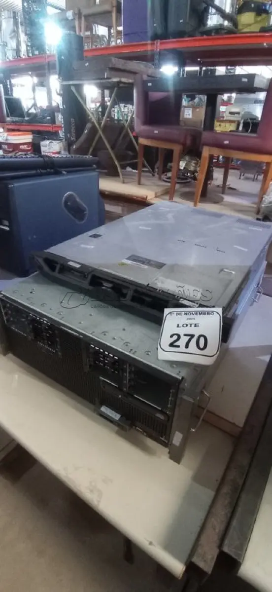 LOTE 270 - 02 SERVIDORES MODELOS C44110 E R910. (NO ESTADO) ATENÇÃO! FAZER A VISITAÇÃO ANTES DE ARREMATAR, NÃO SABEMOS SE FUNCIONA, LEILÃO NÃO TEM GARANTIA E NEM DEVOLUÇÃO, SUJEITO A POSSÍVEIS AVARIAS VISÍVEIS/OCULTAS E/OU AUSÊNCIA DE COMPONENTES.