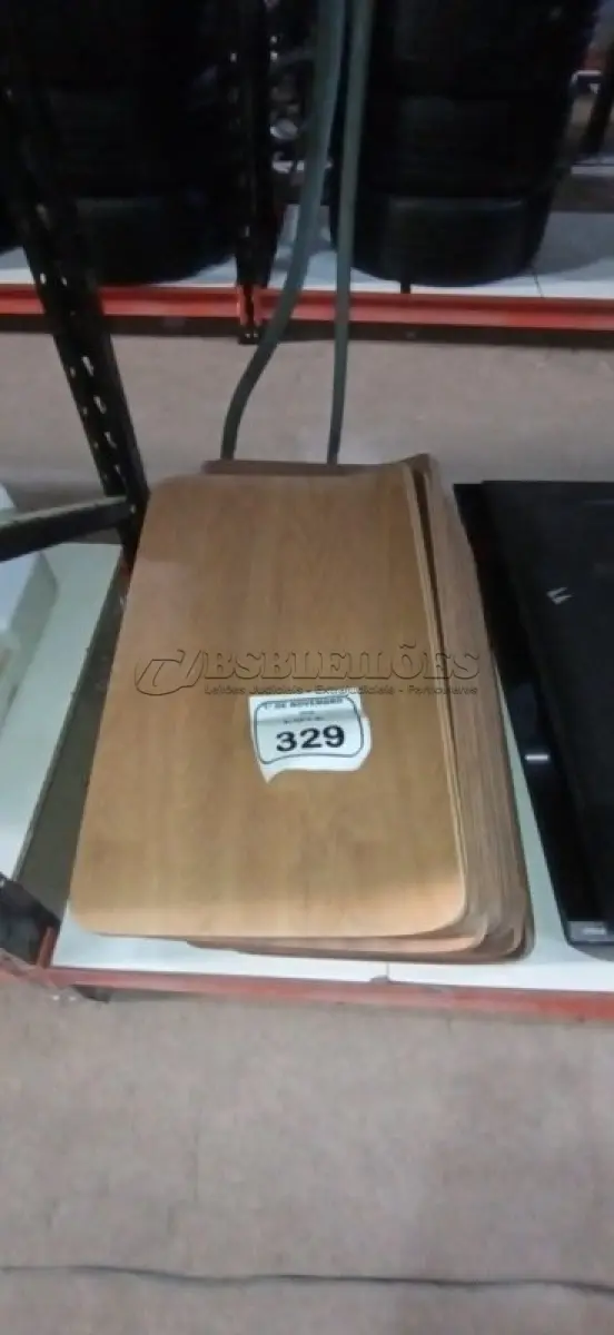 LOTE 329 - 20 PLACAS DE MADEIRA DE 55X32CM. (NO ESTADO) ATENÇÃO! FAZER A VISITAÇÃO ANTES DE ARREMATAR, NÃO SABEMOS SE FUNCIONA, LEILÃO NÃO TEM GARANTIA E NEM DEVOLUÇÃO, SUJEITO A POSSÍVEIS AVARIAS VISÍVEIS/OCULTAS E/OU AUSÊNCIA DE COMPONENTES.
