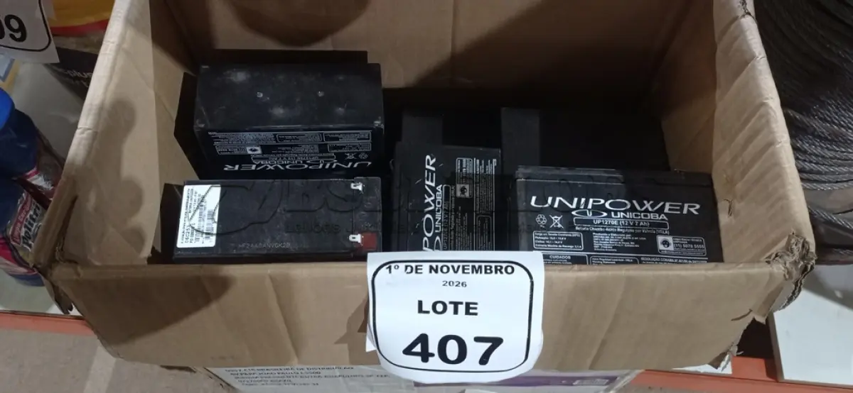 LOTE 407 - 01 LOTE COM VÁRIAS BATERIAS DE NOBREAK. (NO ESTADO) ATENÇÃO! FAZER A VISITAÇÃO ANTES DE ARREMATAR, NÃO SABEMOS SE FUNCIONA, LEILÃO NÃO TEM GARANTIA E NEM DEVOLUÇÃO, SUJEITO A POSSÍVEIS AVARIAS VISÍVEIS/OCULTAS E/OU AUSÊNCIA DE COMPONENTES.