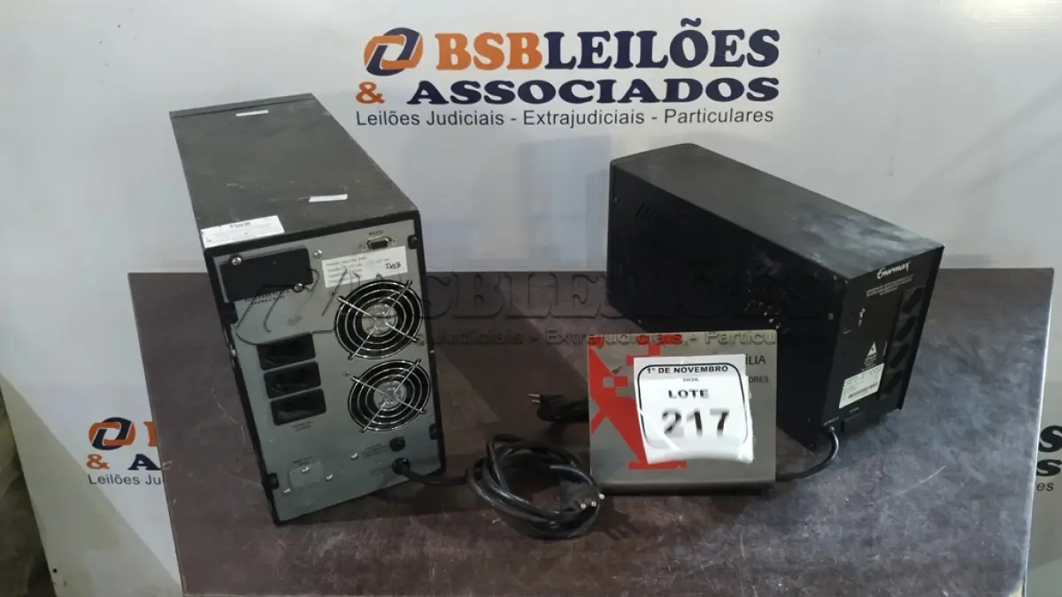 LOTE 217 - 02 NOBREAKS. (NO ESTADO) ATENÇÃO! FAZER A VISITAÇÃO ANTES DE ARREMATAR, NÃO SABEMOS SE FUNCIONA, LEILÃO NÃO TEM GARANTIA E NEM DEVOLUÇÃO, SUJEITO A POSSÍVEIS AVARIAS VISÍVEIS/OCULTAS E/OU AUSÊNCIA DE COMPONENTES.