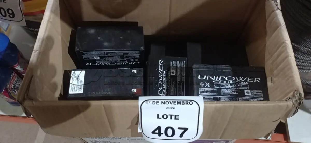 LOTE 407 - 01 LOTE COM VÁRIAS BATERIAS DE NOBREAK. (NO ESTADO) ATENÇÃO! FAZER A VISITAÇÃO ANTES DE ARREMATAR, NÃO SABEMOS SE FUNCIONA, LEILÃO NÃO TEM GARANTIA E NEM DEVOLUÇÃO, SUJEITO A POSSÍVEIS AVARIAS VISÍVEIS/OCULTAS E/OU AUSÊNCIA DE COMPONENTES.