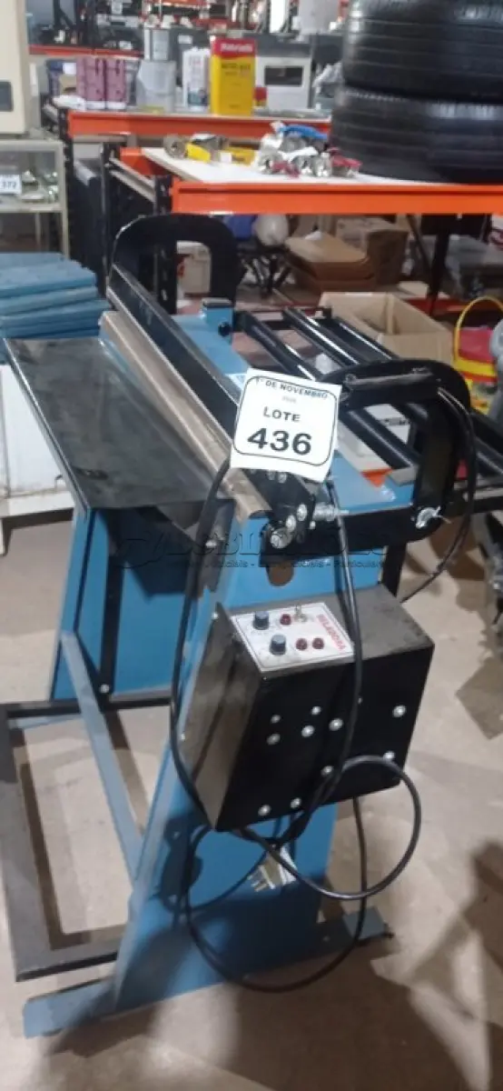 LOTE 436 - 01 LAMINADORA. (NO ESTADO) ATENÇÃO! FAZER A VISITAÇÃO ANTES DE ARREMATAR, NÃO SABEMOS SE FUNCIONA, LEILÃO NÃO TEM GARANTIA E NEM DEVOLUÇÃO, SUJEITO A POSSÍVEIS AVARIAS VISÍVEIS/OCULTAS E/OU AUSÊNCIA DE COMPONENTES.