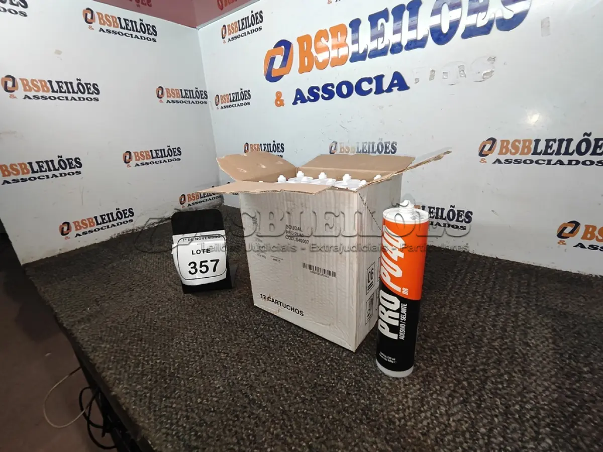 LOTE 357 - 12 CARTUCHOS DE ADESIVO/SELANTE PRO PU 40. (NO ESTADO) ATENÇÃO! FAZER A VISITAÇÃO ANTES DE ARREMATAR, NÃO SABEMOS SE FUNCIONA, LEILÃO NÃO TEM GARANTIA E NEM DEVOLUÇÃO, SUJEITO A POSSÍVEIS AVARIAS VISÍVEIS/OCULTAS E/OU AUSÊNCIA DE COMPONENTES.