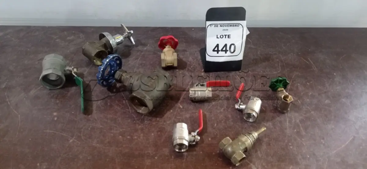 LOTE 440 - 09 REGISTROS ESFERA DE MEDIDAS DIVERSAS. (NO ESTADO) ATENÇÃO! FAZER A VISITAÇÃO ANTES DE ARREMATAR, NÃO SABEMOS SE FUNCIONA, LEILÃO NÃO TEM GARANTIA E NEM DEVOLUÇÃO, SUJEITO A POSSÍVEIS AVARIAS VISÍVEIS/OCULTAS E/OU AUSÊNCIA DE COMPONENTES.