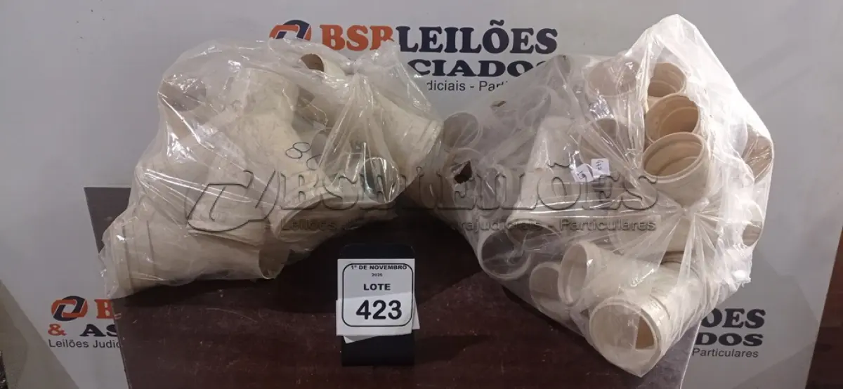 LOTE 423 - 01 LOTE COM VÁRIAS JUNÇÕES DE MODELOS E MEDIDAS DIVERSAS. (NO ESTADO) ATENÇÃO! FAZER A VISITAÇÃO ANTES DE ARREMATAR, NÃO SABEMOS SE FUNCIONA, LEILÃO NÃO TEM GARANTIA E NEM DEVOLUÇÃO, SUJEITO A POSSÍVEIS AVARIAS VISÍVEIS/OCULTAS E/OU AUSÊNCIA DE COMPONENTES.