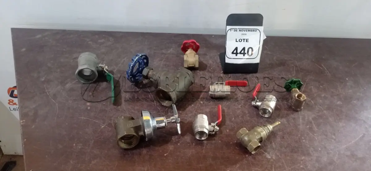 LOTE 440 - 09 REGISTROS ESFERA DE MEDIDAS DIVERSAS. (NO ESTADO) ATENÇÃO! FAZER A VISITAÇÃO ANTES DE ARREMATAR, NÃO SABEMOS SE FUNCIONA, LEILÃO NÃO TEM GARANTIA E NEM DEVOLUÇÃO, SUJEITO A POSSÍVEIS AVARIAS VISÍVEIS/OCULTAS E/OU AUSÊNCIA DE COMPONENTES.