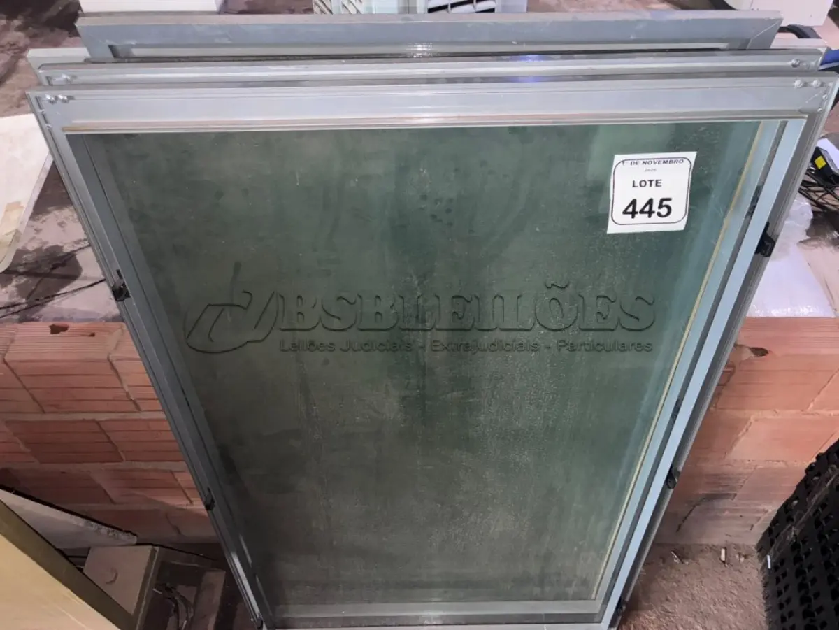 LOTE 445