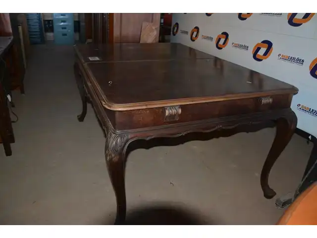 LEILÃO DE ANTIQUÁRIOS