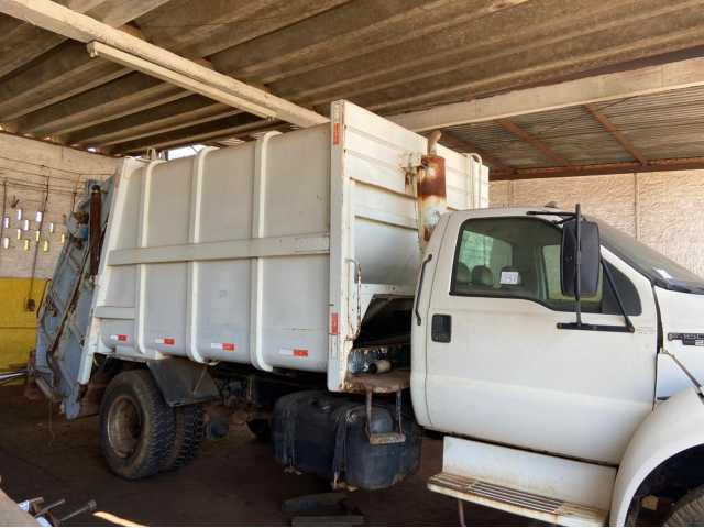 LEILÃO ONLINE DE VEÍCULO, FERRAMENTAS, MÁQUINAS DE FÁBRICA DE LIXEIRAS DE CHAPA DE AÇO E OUTROS
