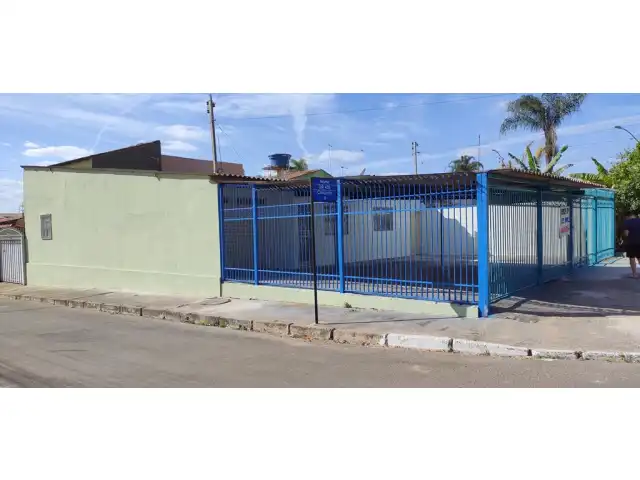 CASA DE ESQUINA QR 405 CJ9 LOTE 8 -SAMAMBAIA NORTE