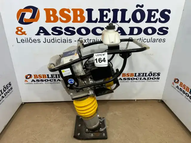 LEILÃO DE EQUIPAMENTOS PARA CONSTRUÇÃO