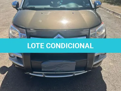 LOTE 002 - 01 CITROEN AIRCROSS EXC AUTOMATICO COMPLETO 2012/2013 IPVA 2023 PAGO KM 64.000,CAMBIO AUTOMATICO, VIDRO ELÉTRICO, SENSOR DE ESTACIONAMENTO, SOM ORIGINAL COM BLUETOOTH E USB E COMANDOS NO VOLANTE, AIRBAGS, AR CONDICIONADO, TRAVA ELÉTRICA, RETROVISOR ELÉTRICO, ALARME, COMPUTADOR DE BORDO, RODAS DE LIGA LEVE, VOLANTE MULTIFUNCIONAL, PILOTO AUTOMÁTICO, CHAVE RESERVA, MANUAL, 2 PNEUS ZERO, DOCUMENTO IPVA 2023 PAGO PLACA MERCOSUL (NO ESTADO)