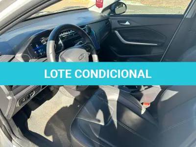 LOTE 003 - 01 IMP/CAOA CHERY TIGGO 3X PRO TURBO 2022/2023 IPVA 2023 PAGO KM 20.500, CAMBIO AUTOMATICO, AIRBAGS, ALARME, AR CONDICIONADO, AR QUENTE, COMPUTADOR DE BORDO, CÂMERA DE RÉ, DIREÇÃO ELÉTRICA, ENCOSTO DE CABEÇA TRASEIRO, LIMPADOR TRASEIRO, RETROVISORES ELÉTRICOS, RODAS DE LIGA LEVE, SENSOR DE ESTACIONAMENTO, TRAVAS ELÉTRICAS, VIDROS ELÉTRICOS, VOLANTE COM REGULAGEM DE ALTURA, SOM ORIGINAL COM BLUETOOTH E USB E COMANDOS NO VOLANTE, RODAS DE LIGA LEVE, VOLANTE MULTIFUNCIONAL, PILOTO AUTOMÁTICO, DOCUMENTO IPVA 2023 PAGO PLACA MERCOSUL (NO ESTADO)