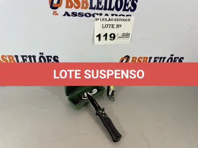 LOTE 119 - 01 LANTERNA MILITAR + 01 CANIVETE MILITAR (NO ESTADO, NÃO SABEMOS SE FUNCIONA. LEILÃO NÃO TEM GARANTIA E NEM DEVOLUÇÃO)