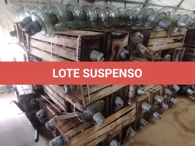 LOTE 060 - 01 LOTE COM 50 ISOLADORES DE ALTA TENSÃO 23500 TEST (NO ESTADO, NÃO SABEMOS SE FUNCIONA. LEILÃO NÃO TEM GARANTIA E NEM DEVOLUÇÃO).